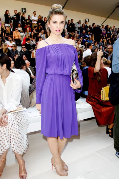Look 2